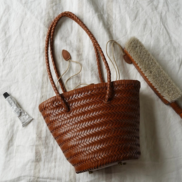 BUCKET Woven Bag CAMEL